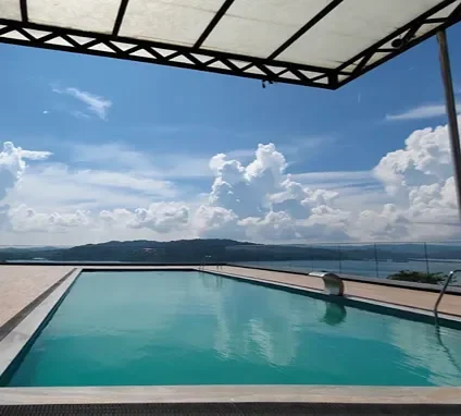 Hotel Hilltop International